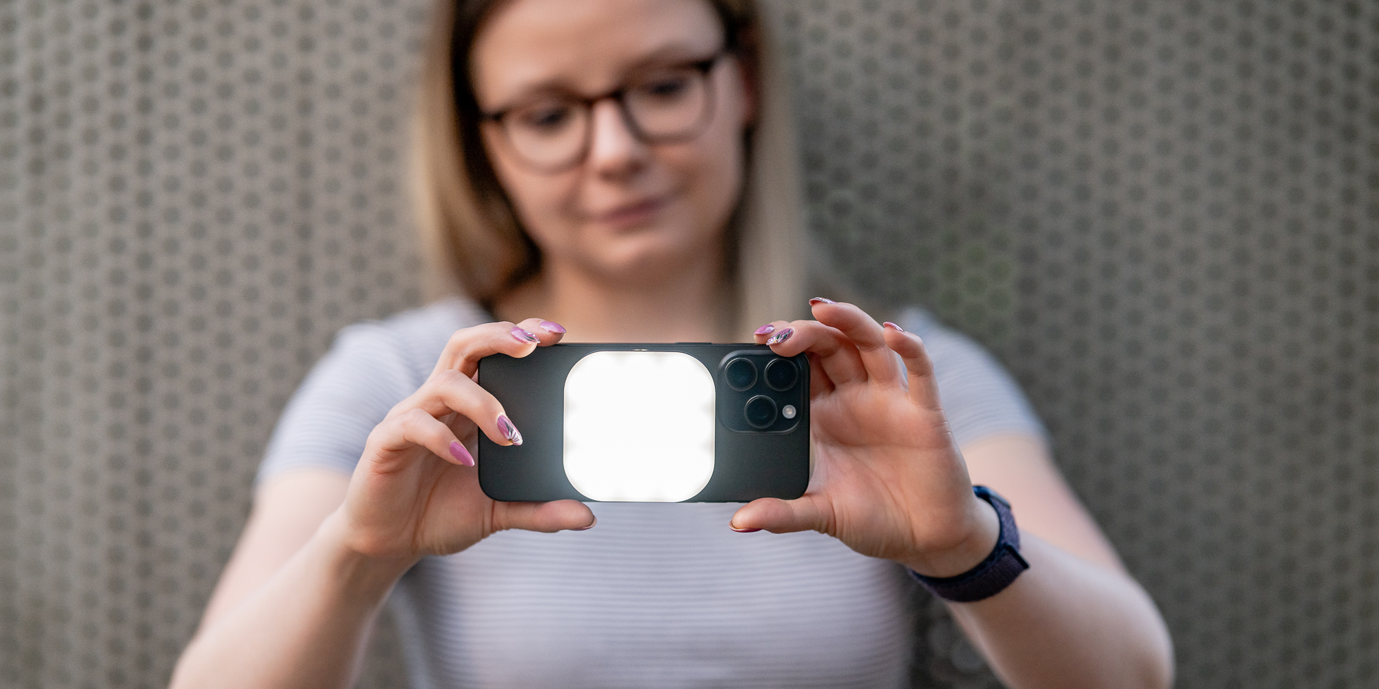 Lampka LED Newell Sunny do smartfona